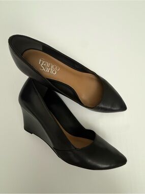 Women’s size 7.5 Franco Sarto Black Leather Wedge Pumps